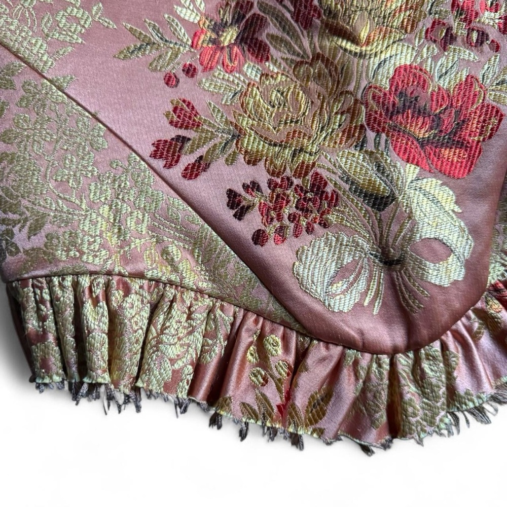 Dilara Findikoglu pink floral brocade corset with frayed hem and red string tie - Picture 3 of 7